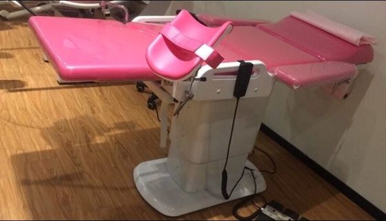 میز معاینه برق Pink Gynaec بیمارستان جدول زایمان تخت تحویل با لامپ