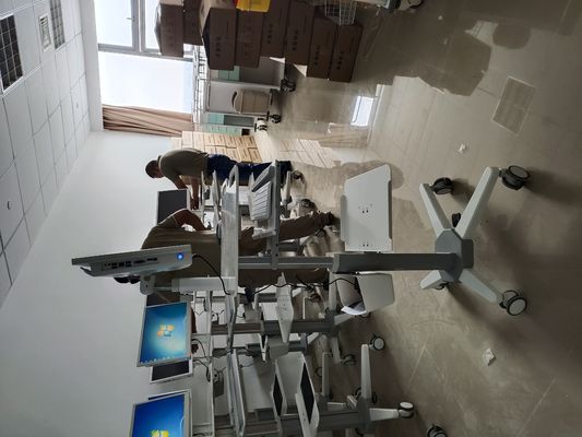 قابل تنظیم ارتفاع میز کار کامپیوتر ایستاده واگن برقی یکپارچه متحرک