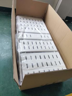 تخت مراقبت دستی دو لنگ PP تخت بیمارستانی راهنمای چرخ کنترل مرکزی تخت