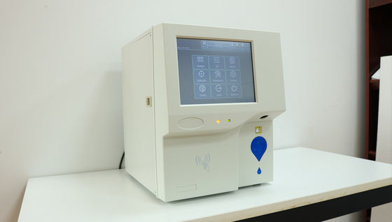 دستگاه تجزیه و تحلیل بالینی آنالیز سلول های خونی بیمارستان اختصاصی سفید