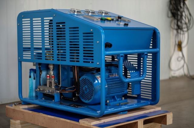 کمپرسور اکسیژن بدون روغن 20m3/H برای پر کردن سیلندر بیمارستان 0